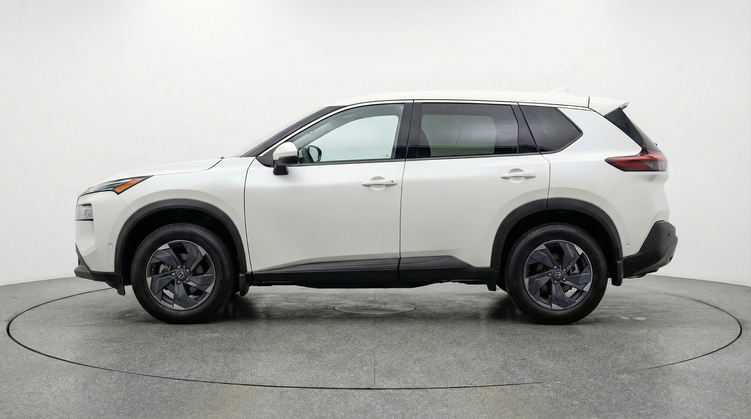 Thumbnail: 2025 Nissan Rogue - 4