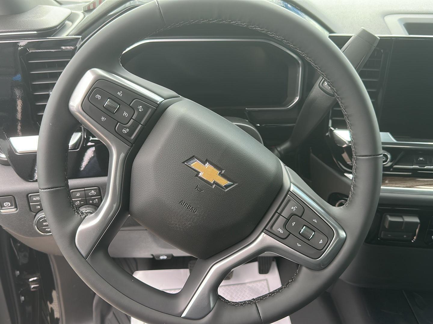 2026 Chevrolet Silverado 1500 LT - Photo 8