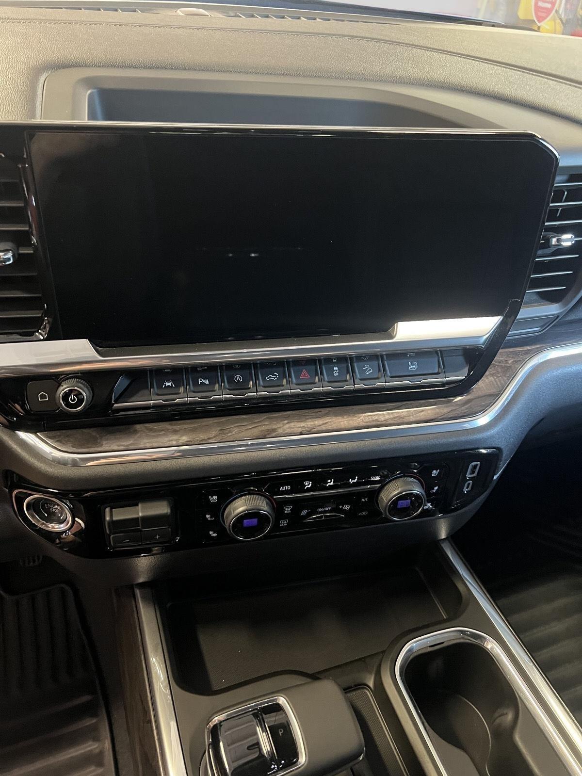 2023 Chevrolet Silverado 1500 LTZ - Photo 14