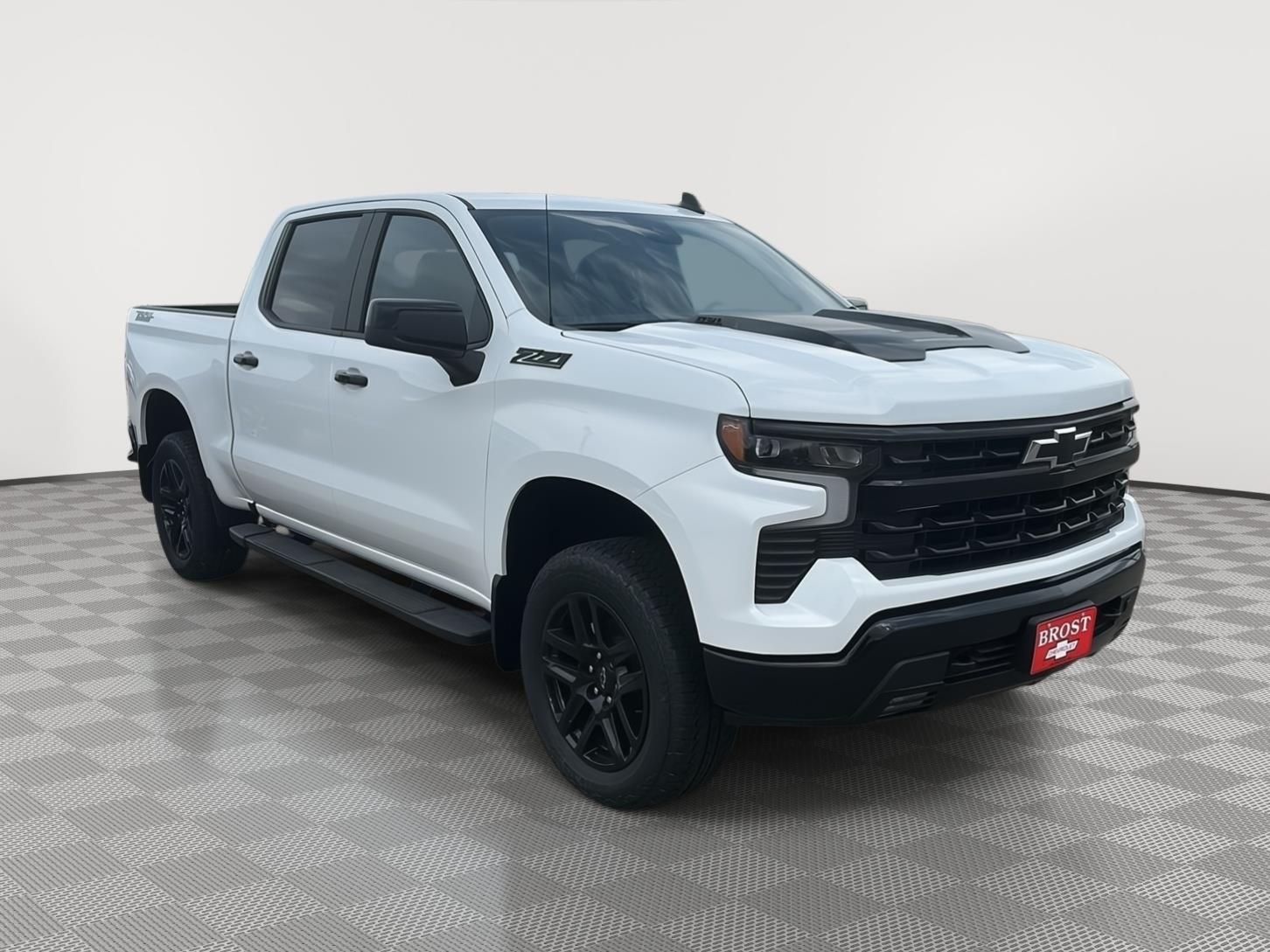 2026 Chevrolet Silverado 1500 LT Trail Boss - Photo 2