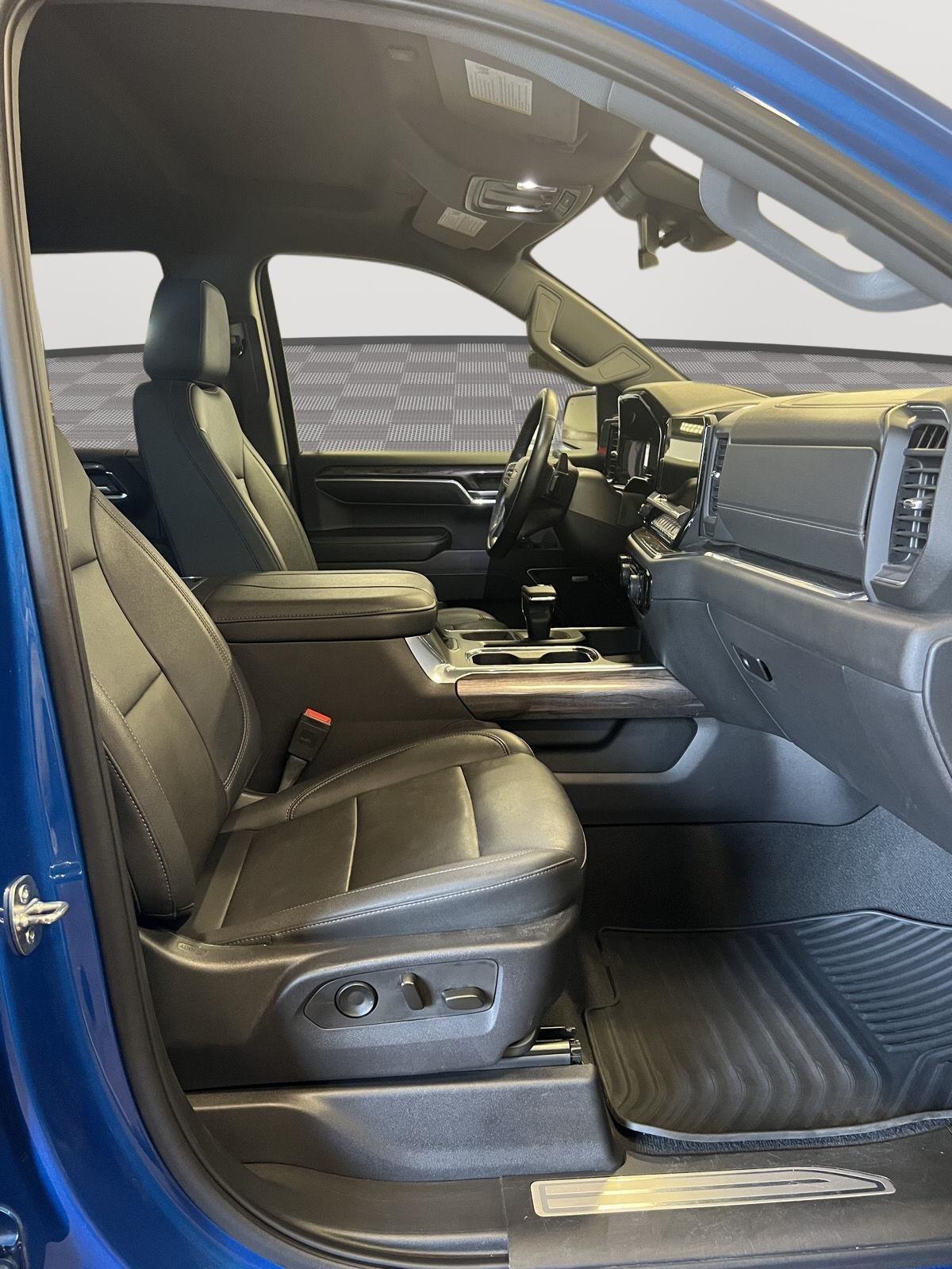 2023 Chevrolet Silverado 1500 LTZ - Photo 11