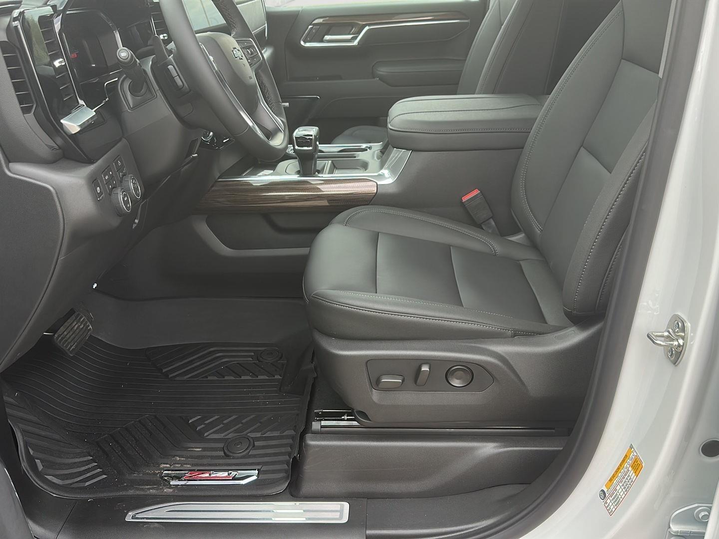 2026 Chevrolet Silverado 1500 LT Trail Boss - Photo 6