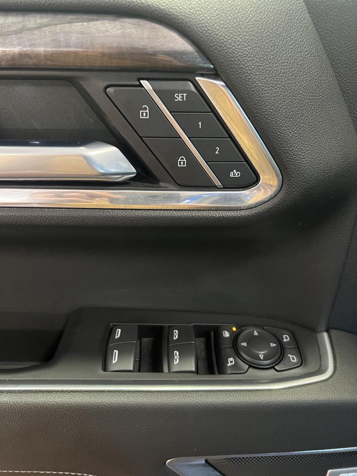 2023 Chevrolet Silverado 1500 LTZ - Photo 17