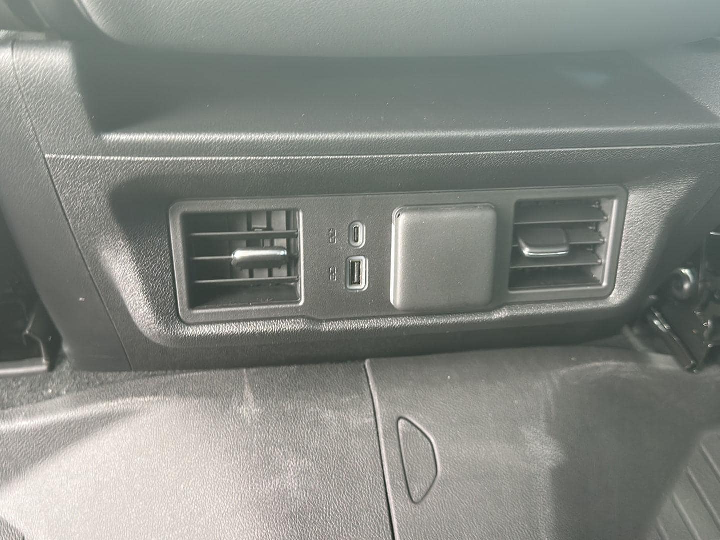 2026 Chevrolet Silverado 1500 LT - Photo 10