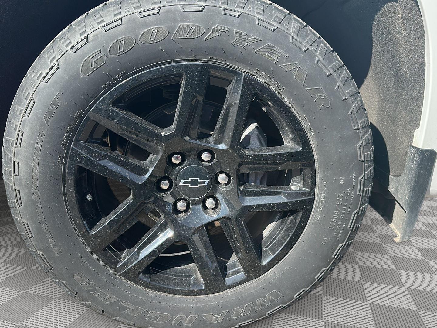 2022 Chevrolet Silverado 1500 Limited Custom - Photo 16