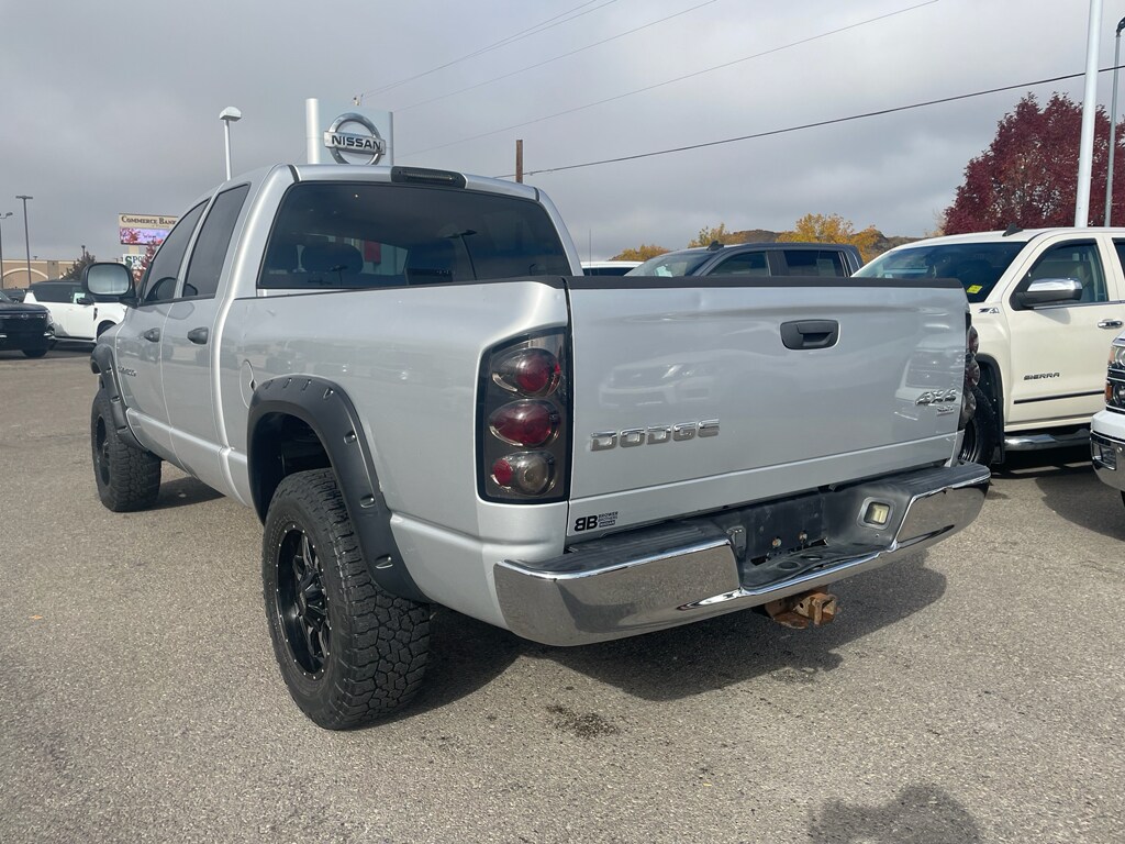 2004 Dodge Ram SLT photo 3