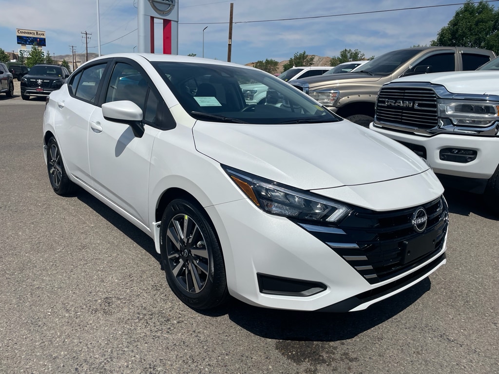 2025 Nissan Versa Sedan SV - Photo 9