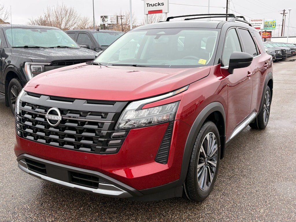 2026 Nissan Pathfinder Platinum 4WD's photo