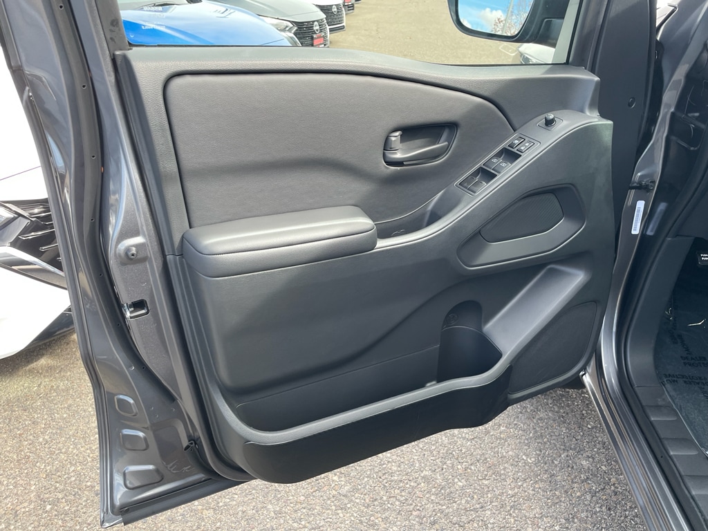 2026 Nissan Frontier SV - Photo 14