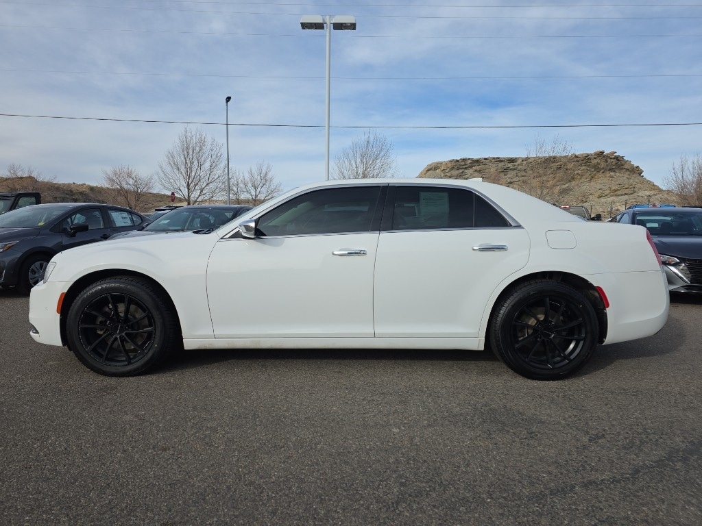 Used 2018 Chrysler 300C Limited Sedan