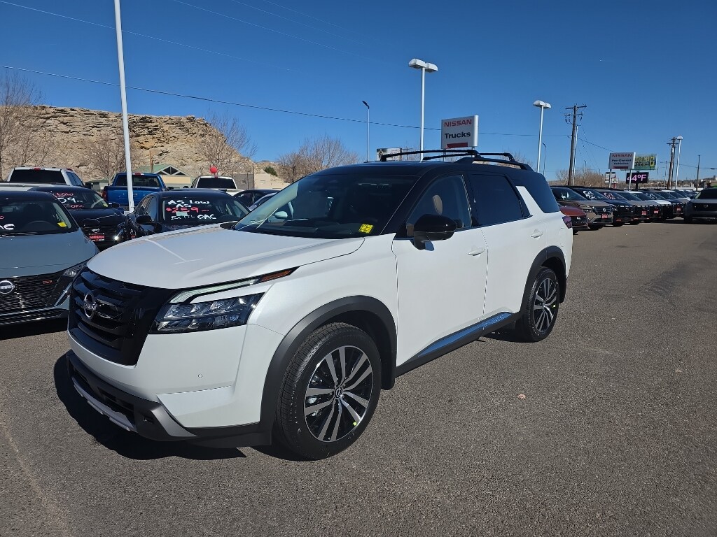 New 2025 Nissan Pathfinder Platinum Sport Utility
