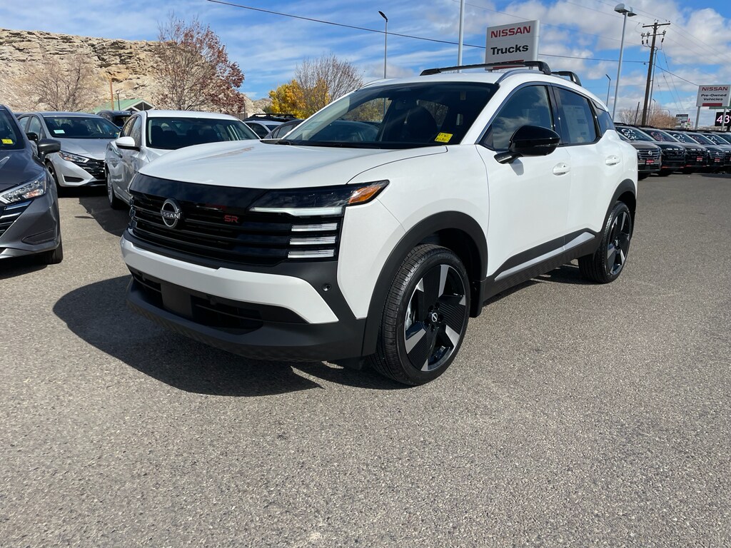 2026 Nissan KICKS SR AWD's photo