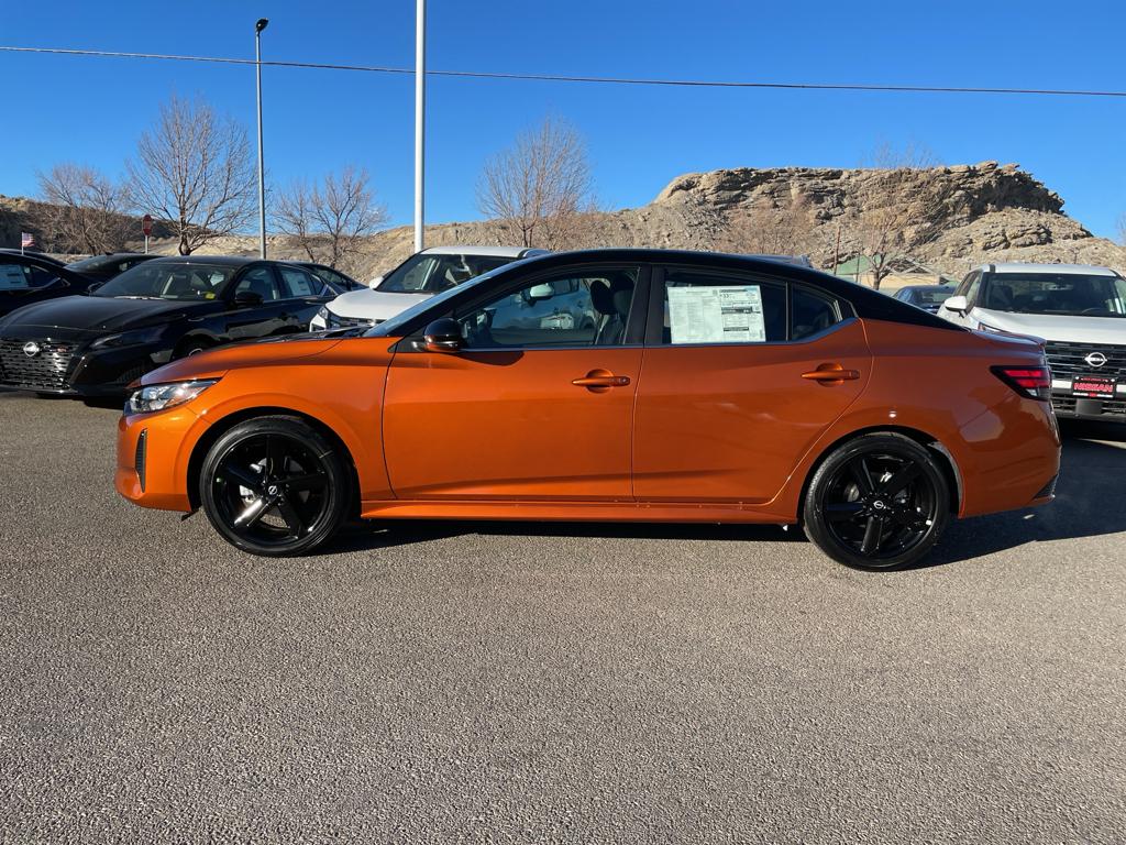 2025 Nissan Sentra SR photo 2