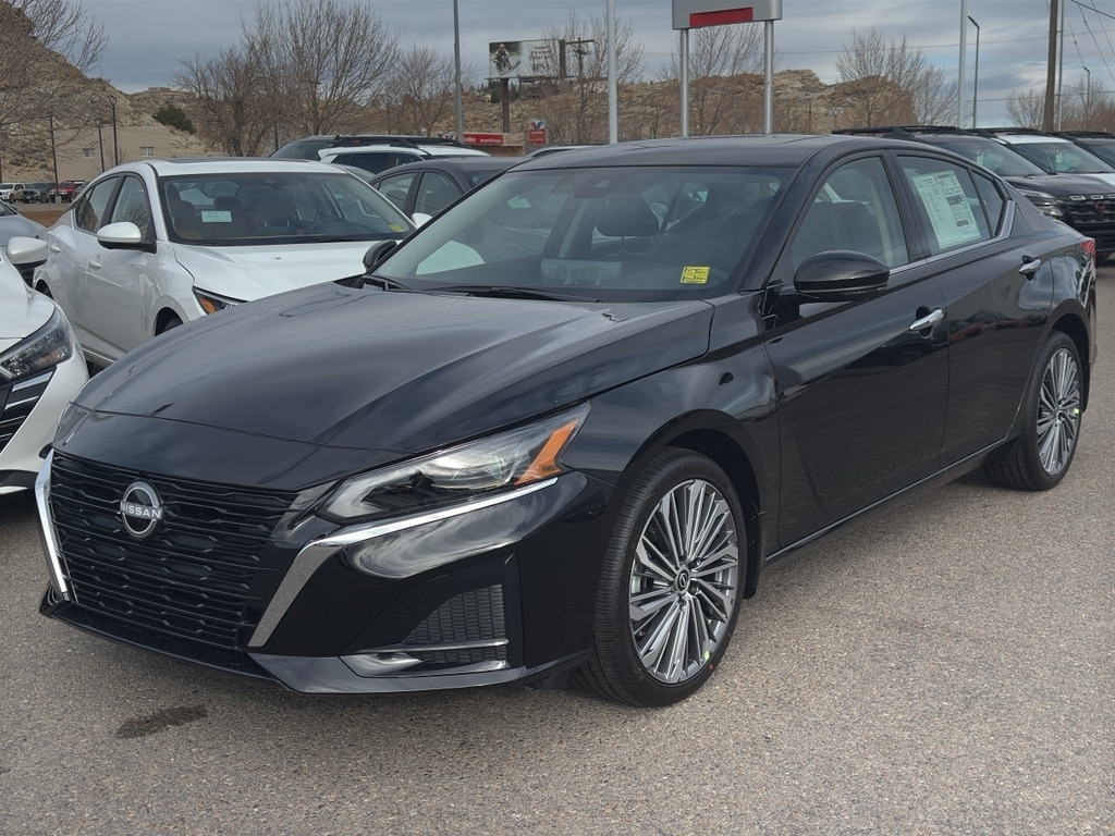 2025 Nissan Altima SL's photo