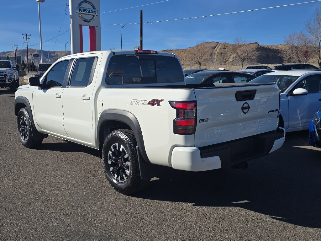 2024 Nissan Frontier PRO-4X Crew Cab photo 3