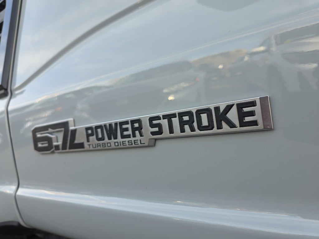 Image of 2025 Ford F-350 Lariat Crew Cab