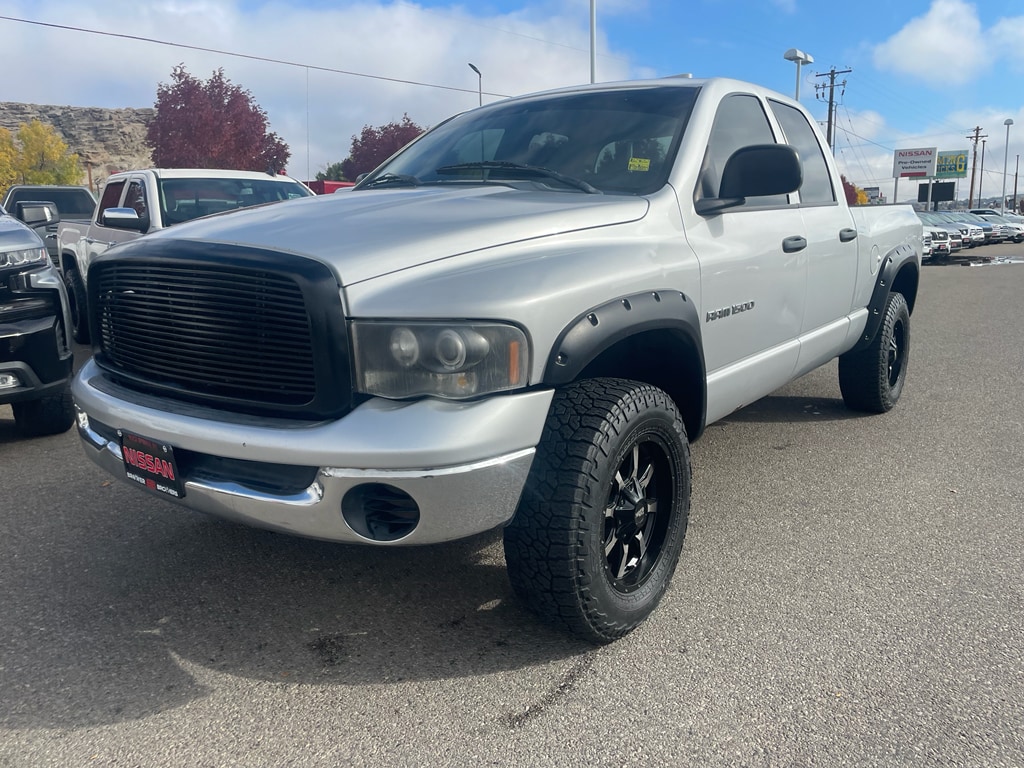 2004 Dodge Ram 1500 Pickup SLT
