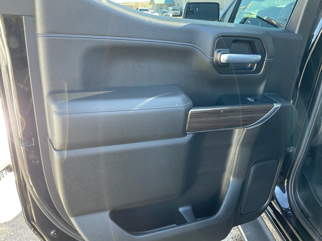 2021 Chevrolet Silverado 1500 RST - Photo 17