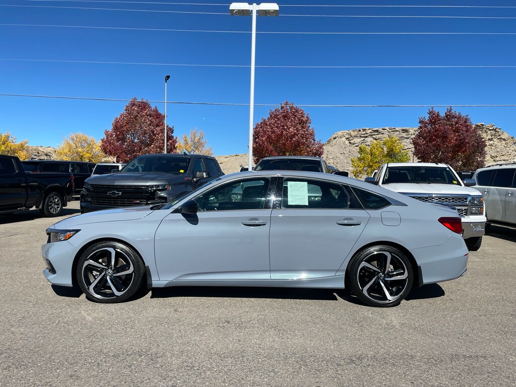 2021 Honda Accord Sport photo 2