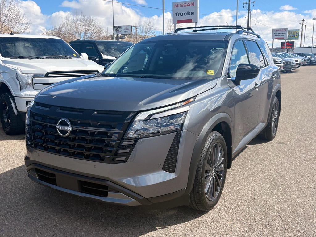 2026 Nissan Pathfinder SL 4WD's photo