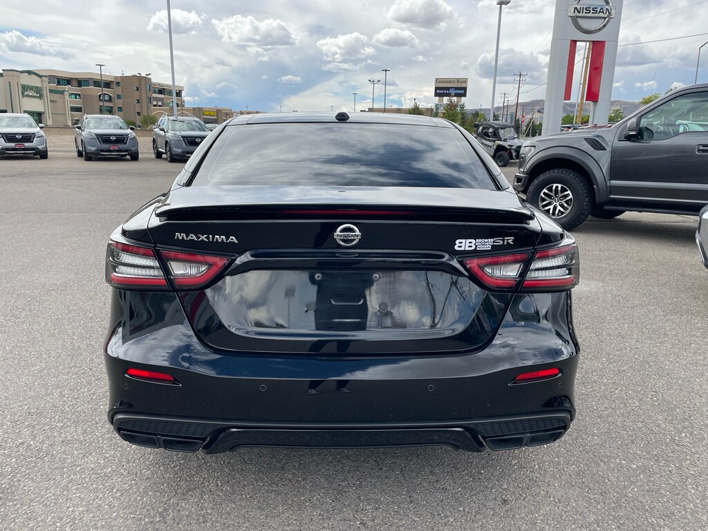 2022 Nissan Maxima SR photo 4