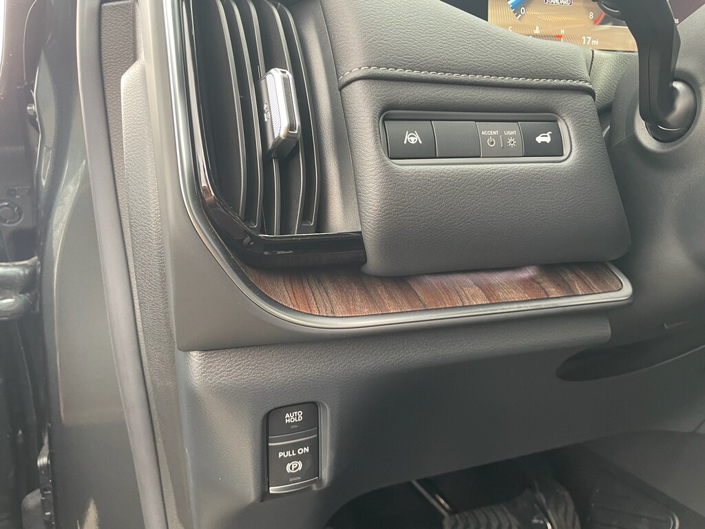 2026 Nissan Armada Platinum - Photo 16