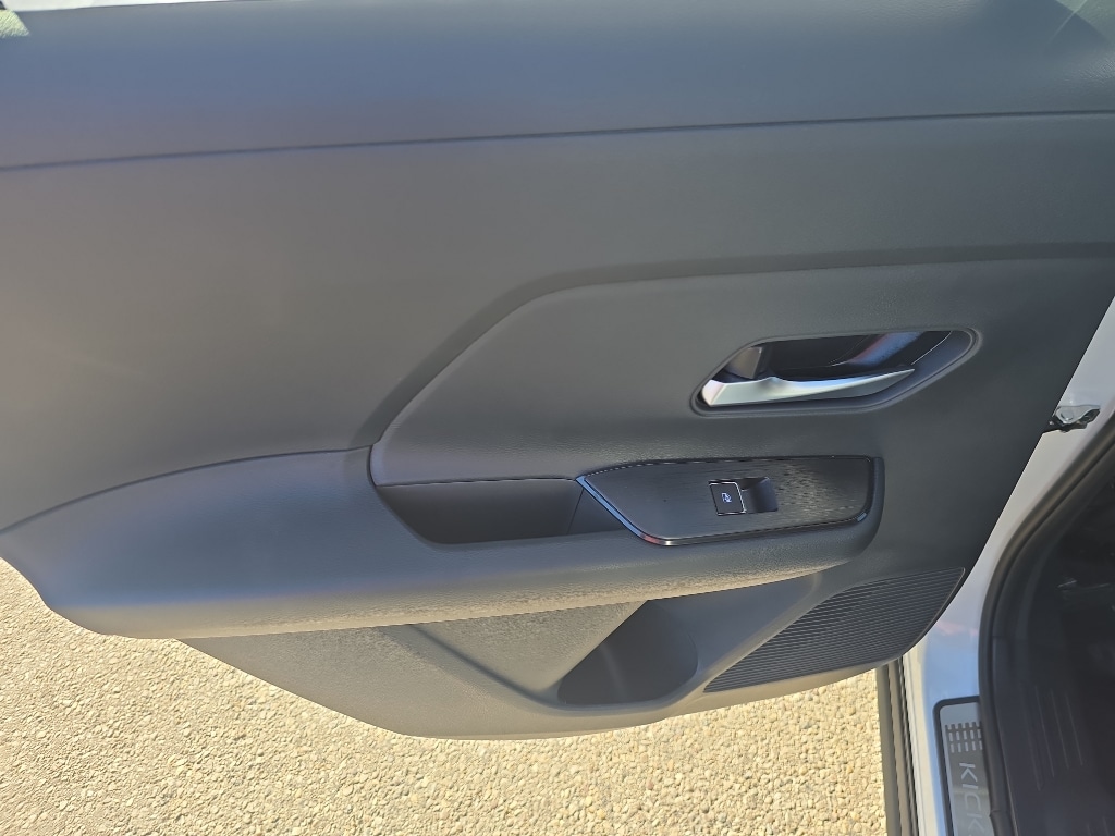 2026 Nissan KICKS SR AWD - Photo 10