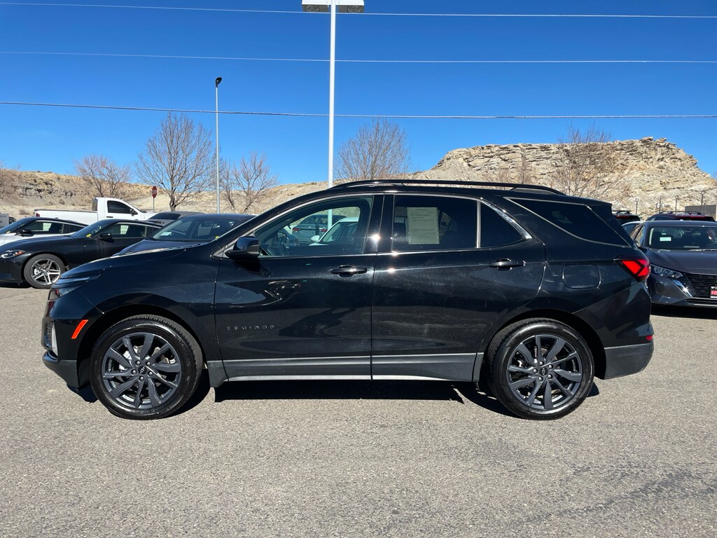 2024 Chevrolet Equinox RS photo 2