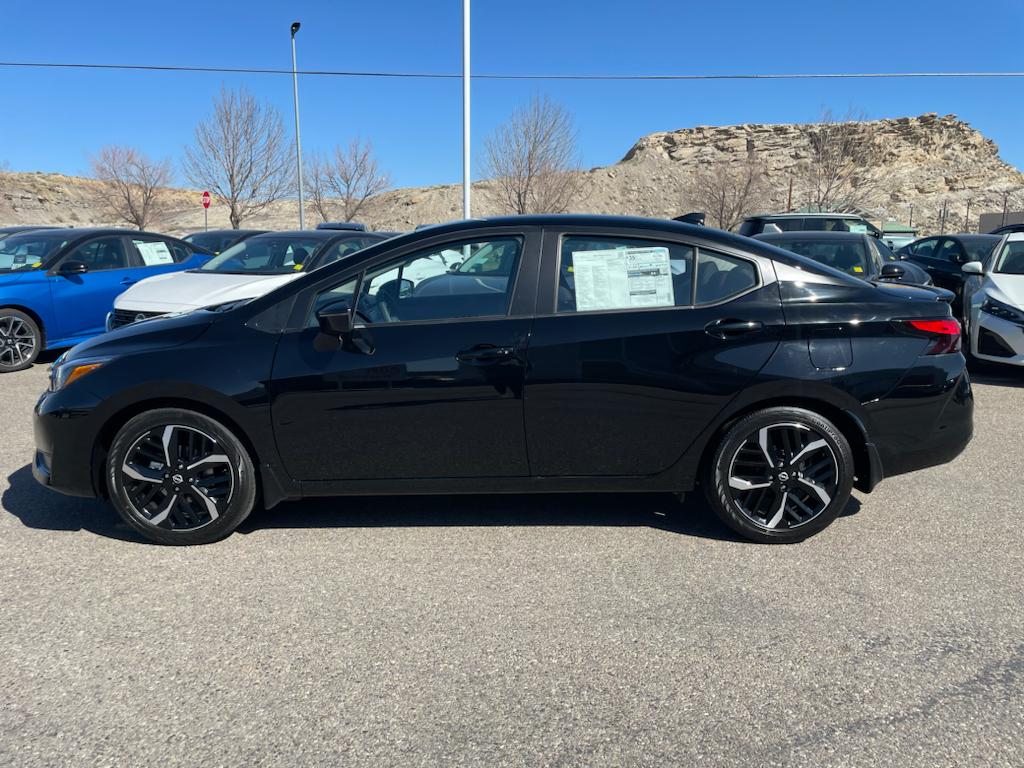2025 Nissan Versa SR photo 2