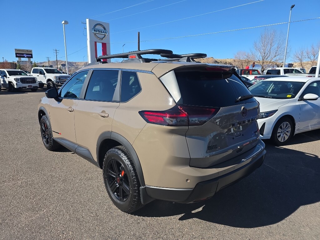 2026 Nissan Rogue SV photo 3