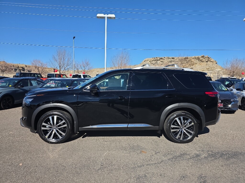 New 2025 Nissan Pathfinder Platinum Sport Utility