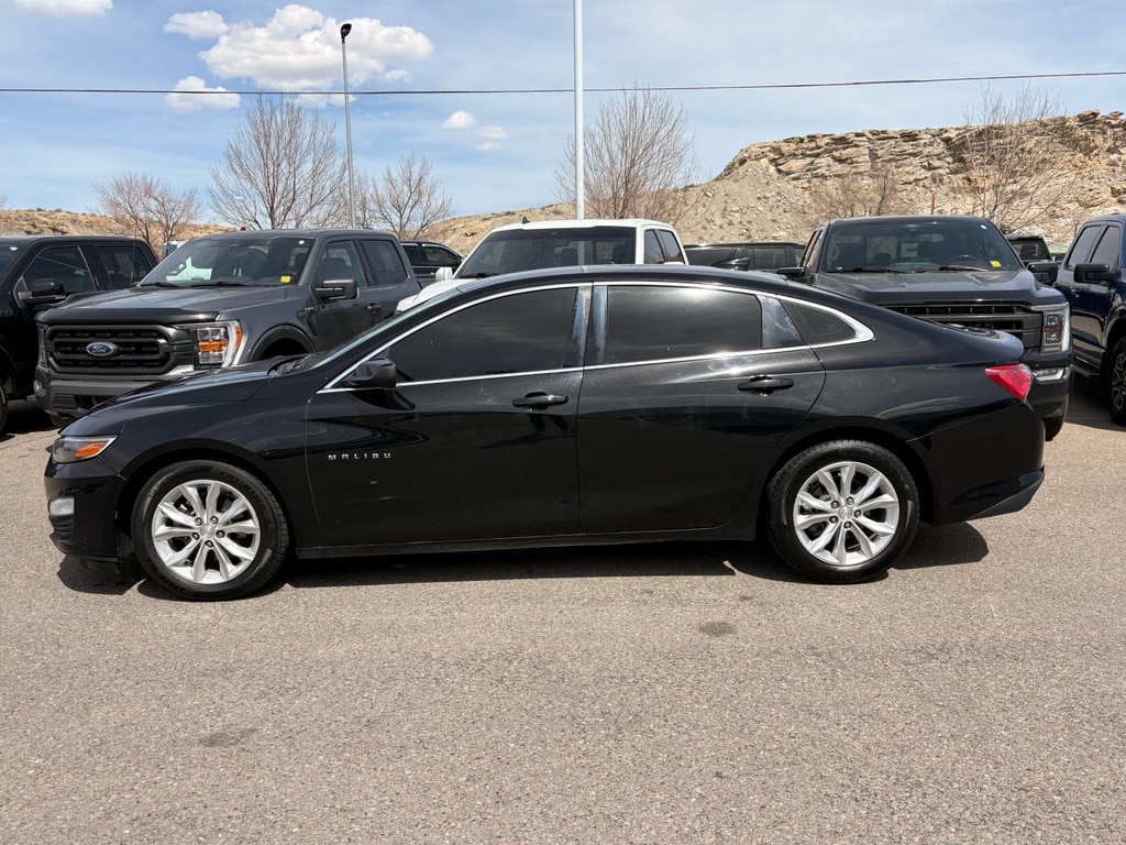 Used 2019 Chevrolet Malibu 1LT with VIN 1G1ZD5ST8KF164816 for sale in Rock Springs, WY