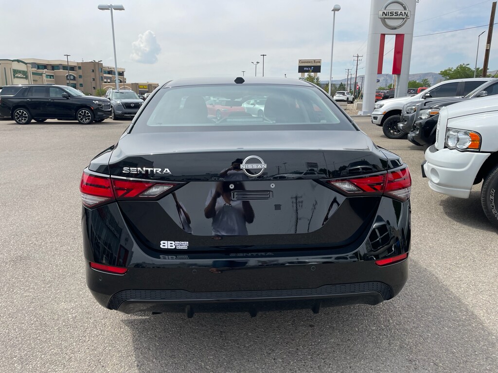 2025 Nissan Sentra SV photo 2