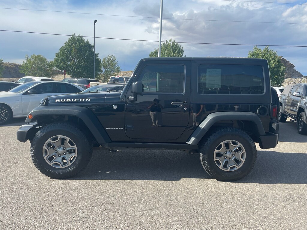 2015 Jeep Wrangler Rubicon photo 2