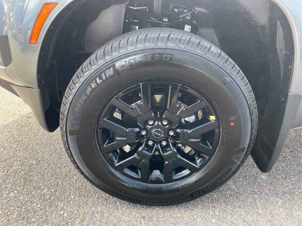 2026 Nissan Frontier SV - Photo 9