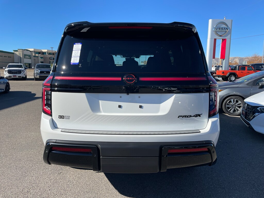 2026 Nissan Armada photo 2