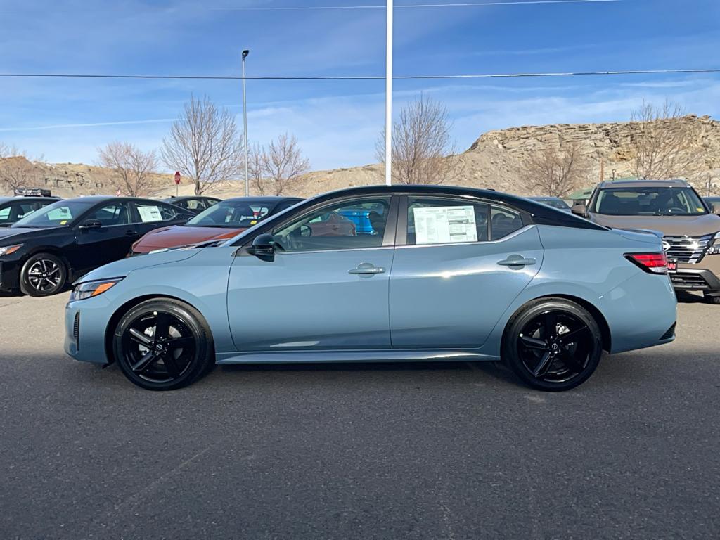 2025 Nissan Sentra SR photo 2