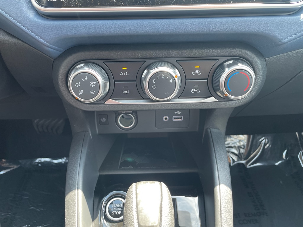 2025 Nissan Versa Sedan SV - Photo 26