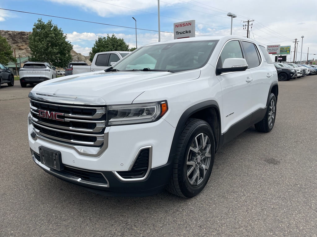 2023 GMC Acadia SLE's photo