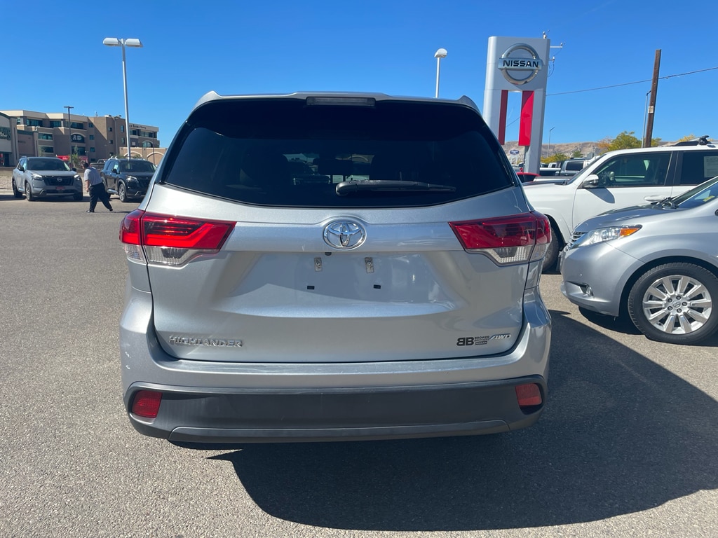 Used 2019 Toyota Highlander LE SUV