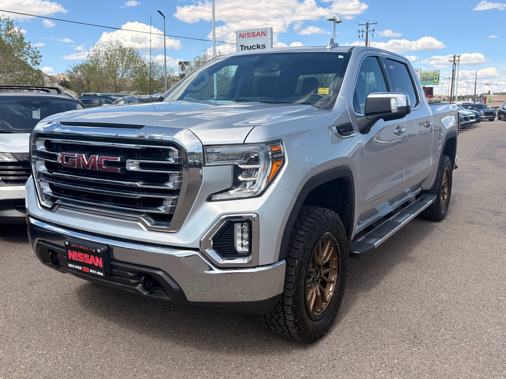 2019 GMC Sierra 4WD Crew Cab Short Box SLT's photo