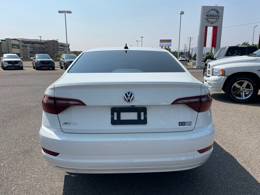 2020 Volkswagen Jetta S photo 2