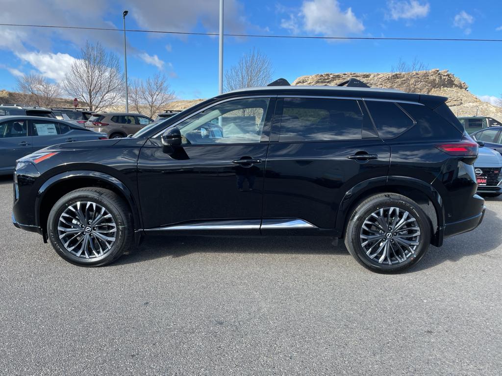 2025 Nissan Rogue Platinum photo 2