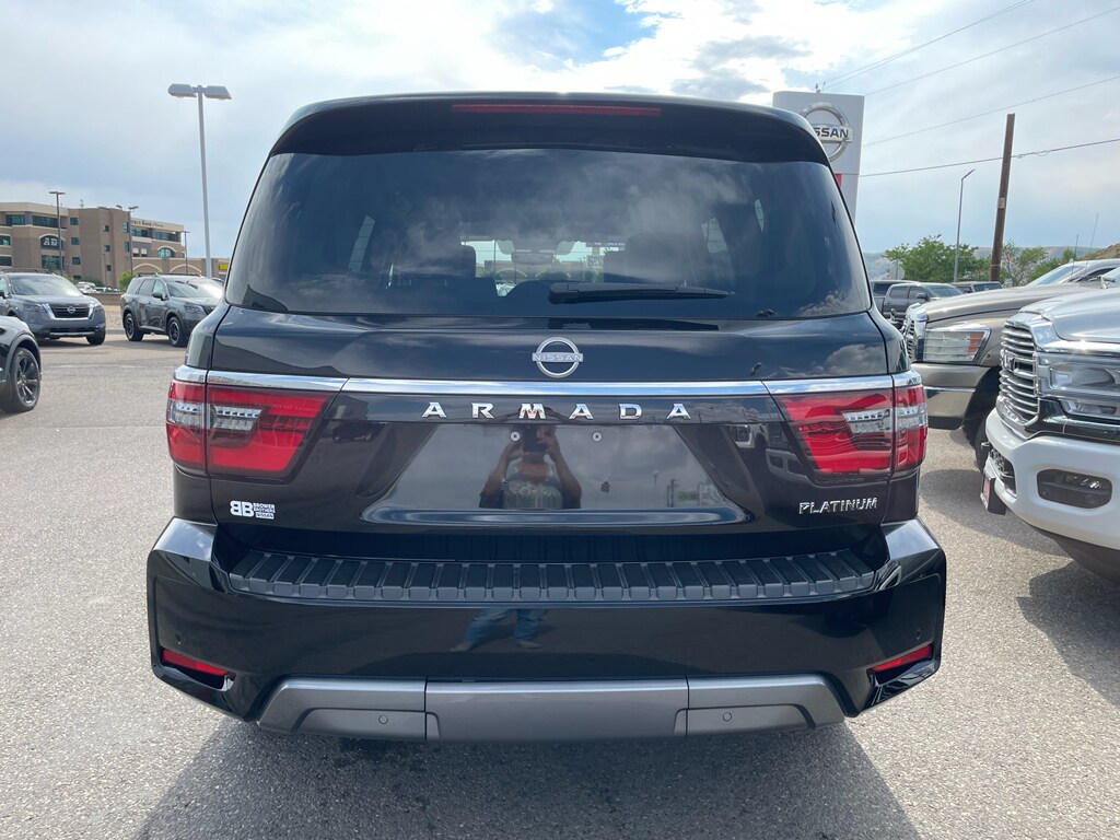 2023 Nissan Armada Platinum photo 4