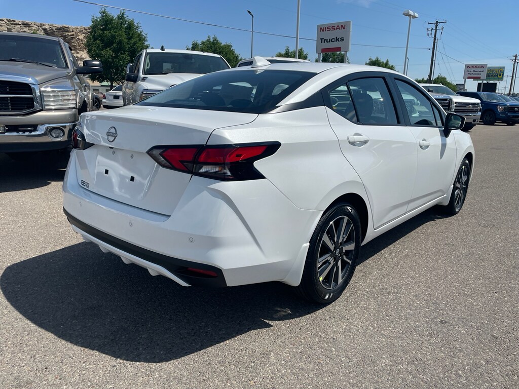 2025 Nissan Versa Sedan SV - Photo 7
