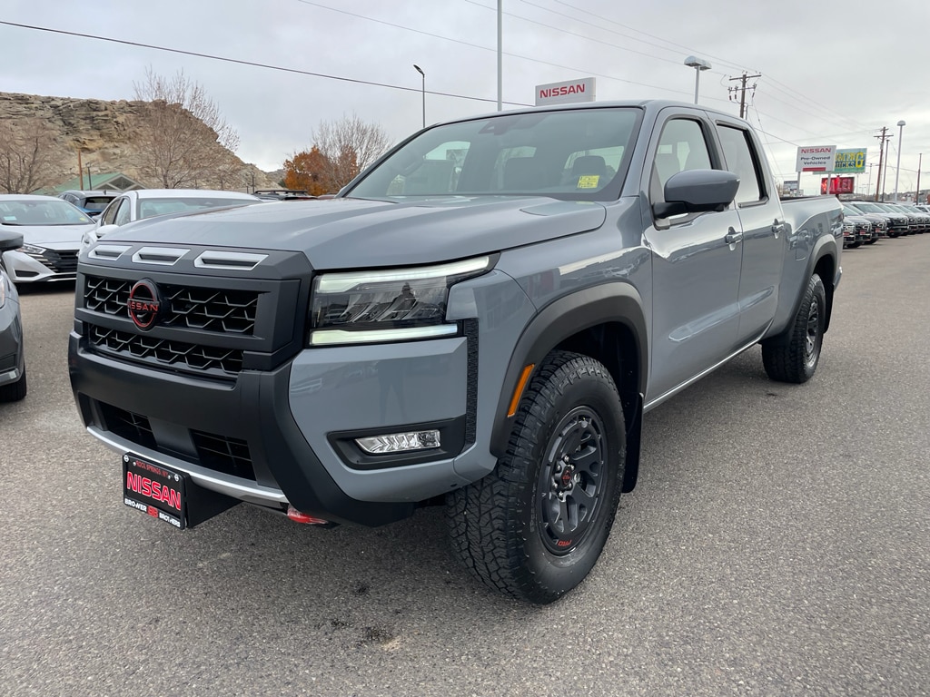 2026 Nissan Frontier PRO-4X's photo