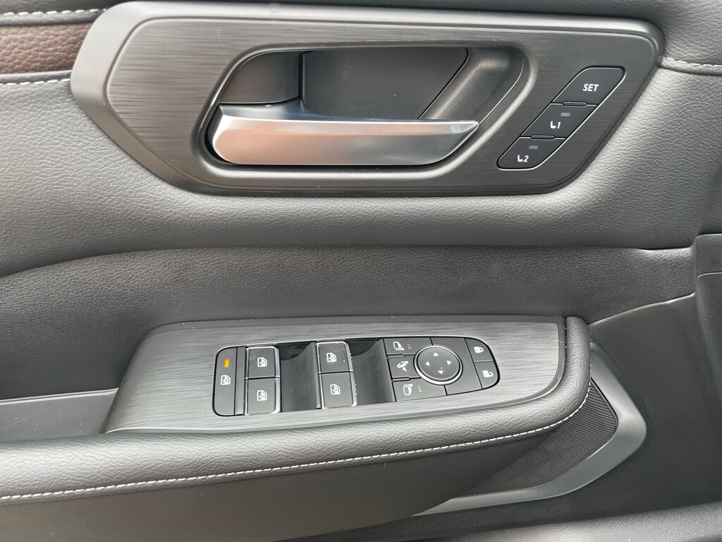 2026 Nissan Armada Platinum - Photo 18