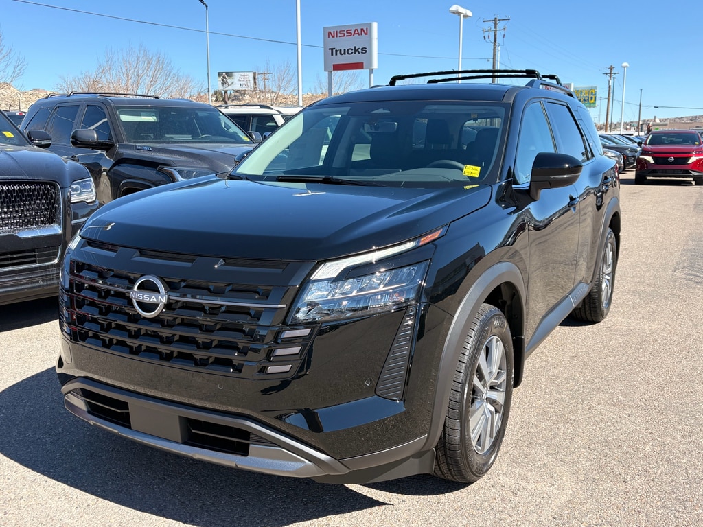 2026 Nissan Pathfinder SL 4WD's photo
