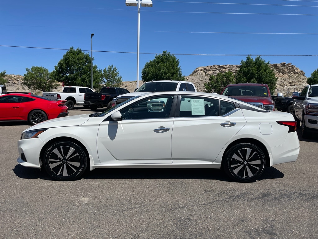 Used 2021 Nissan Altima SV with VIN 1N4BL4DW8MN362761 for sale in Rock Springs, WY
