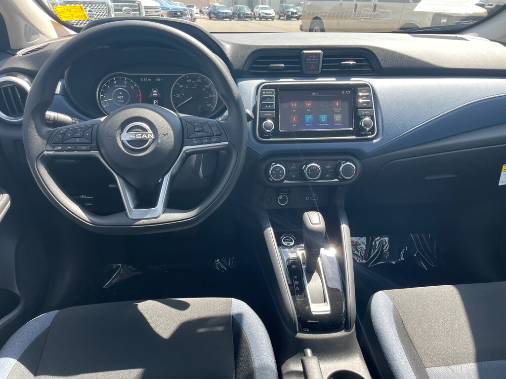 2025 Nissan Versa Sedan SV - Photo 19
